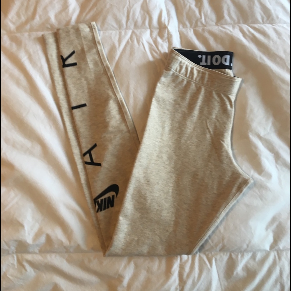 Nike leggings